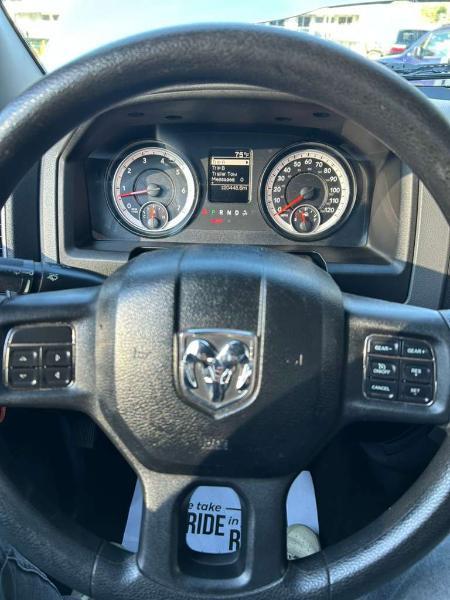 RAM 1500 Tradesman Crew Cab SWB 4WD 2014