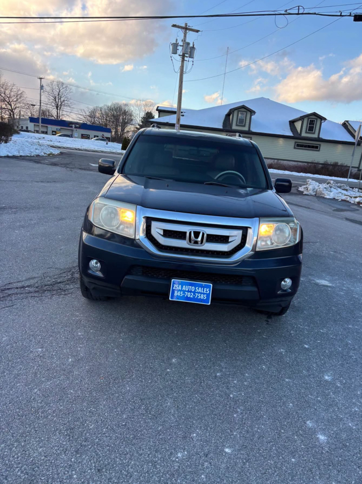 Honda Pilot Touring 4WD 5-Spd AT with DVD 2010