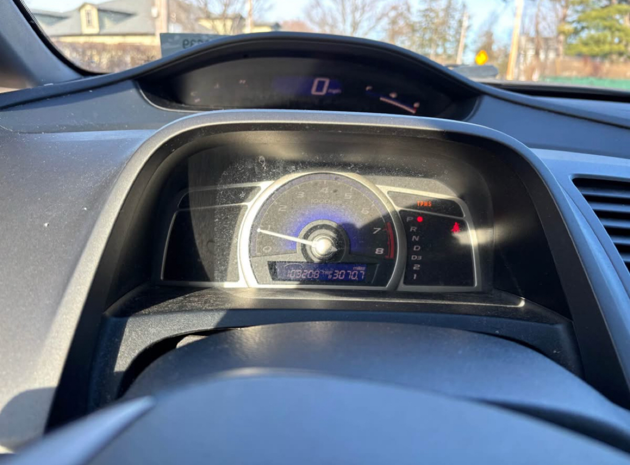 Honda Civic LX-S Sedan 5-Speed AT 2009