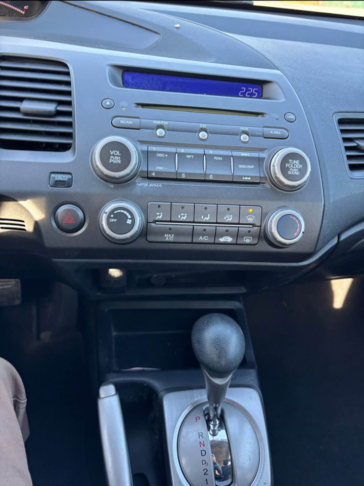 Honda Civic LX-S Sedan 5-Speed AT 2009