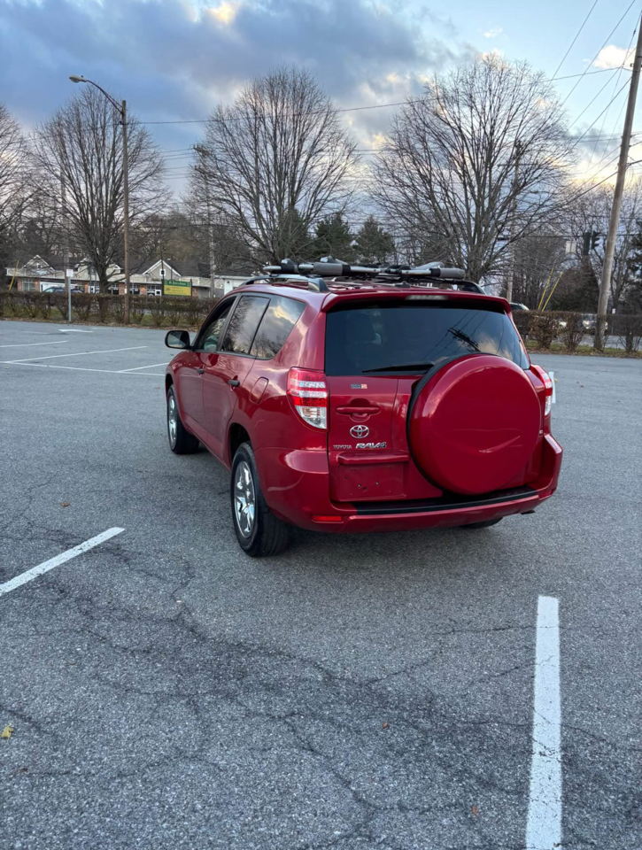Toyota RAV4 Base I4 4WD 2009