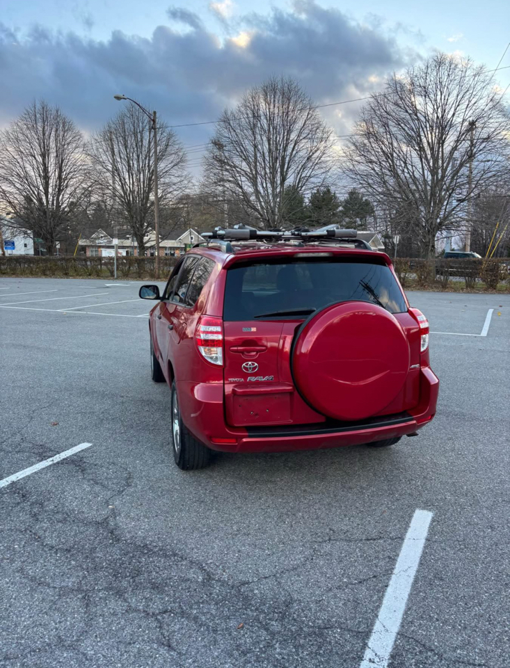Toyota RAV4 Base I4 4WD 2009
