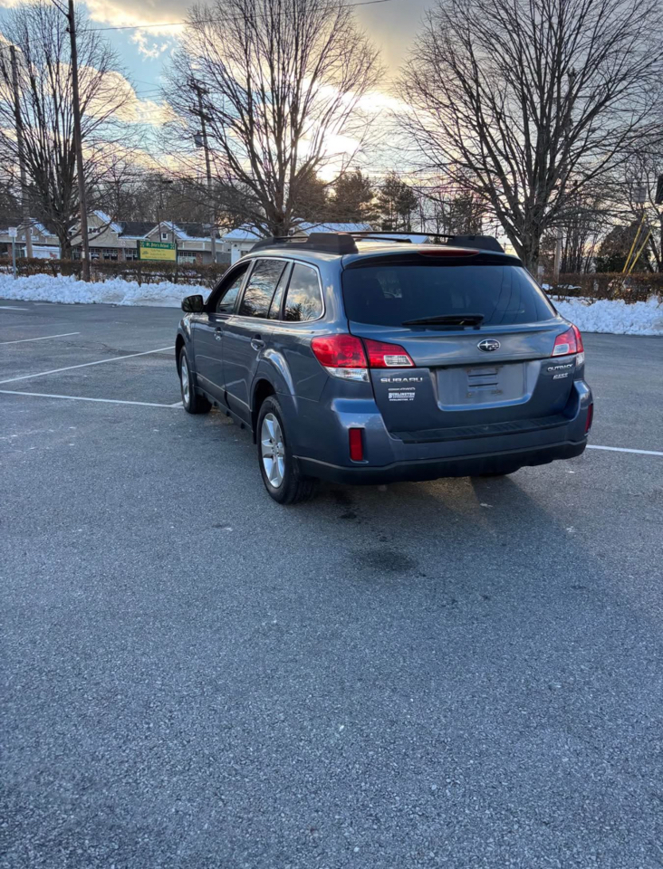 Subaru Outback 2.5i Premium 2013