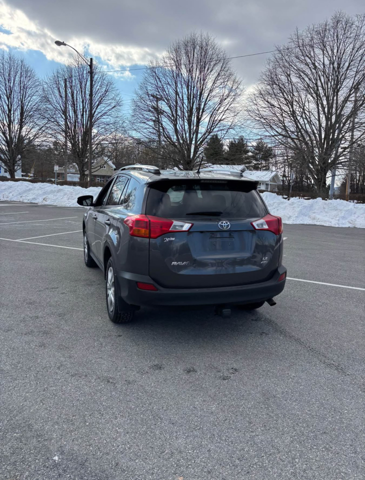 Toyota RAV4 LE AWD 2014