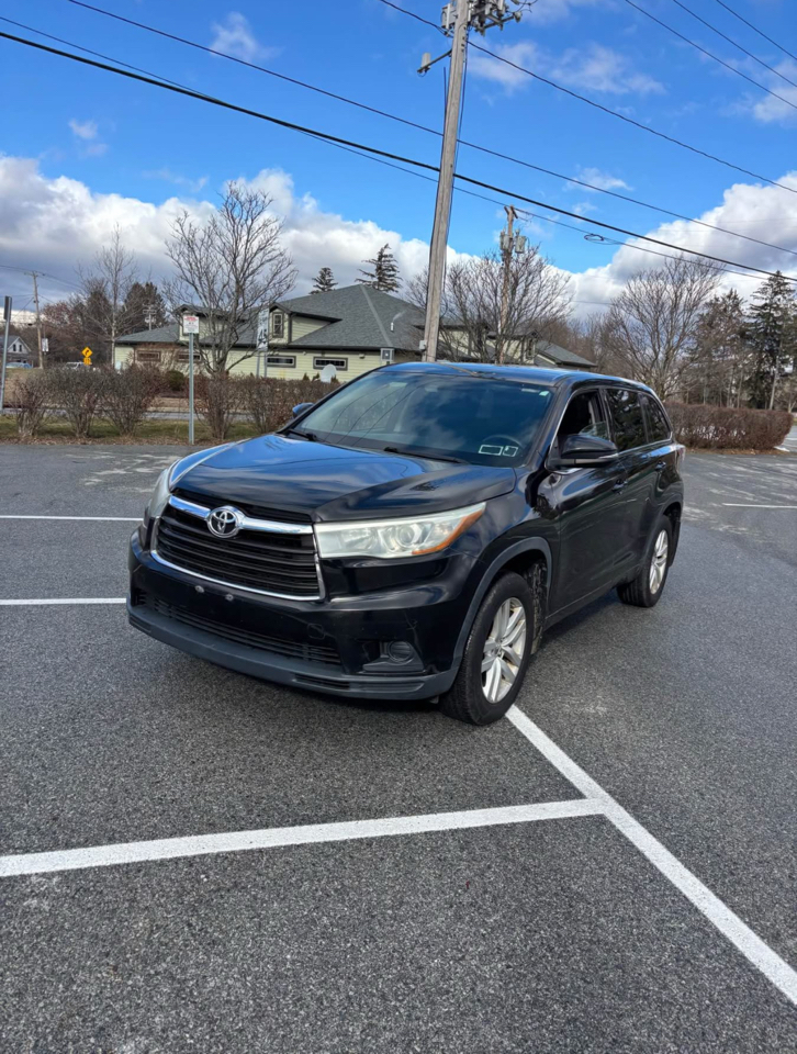 Toyota Highlander LE AWD V6 2015