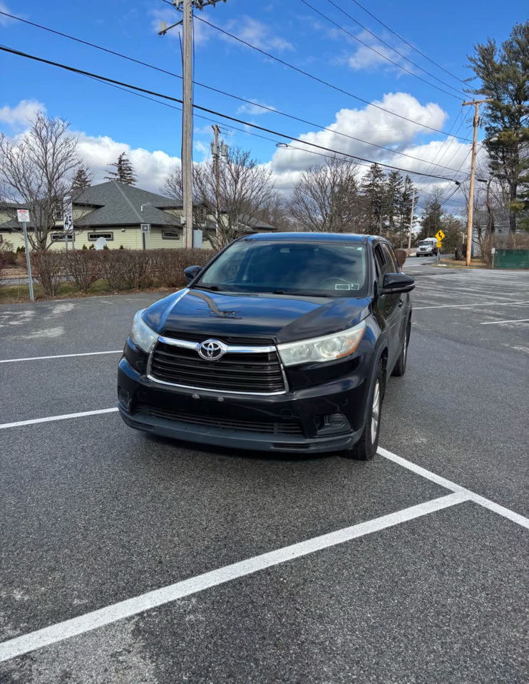 Toyota Highlander LE AWD V6 2015