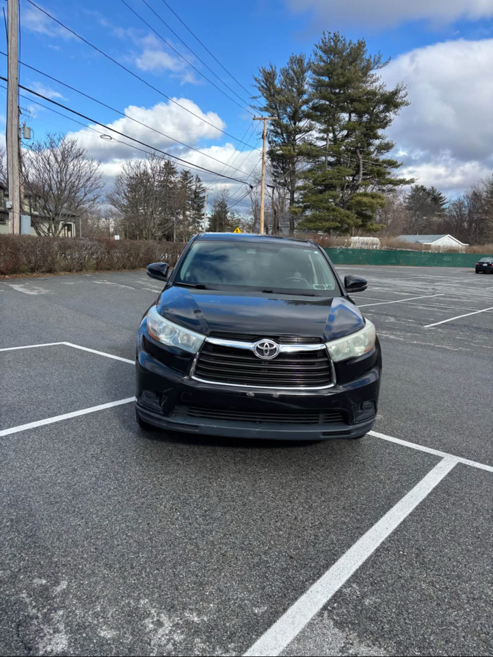 Toyota Highlander LE AWD V6 2015