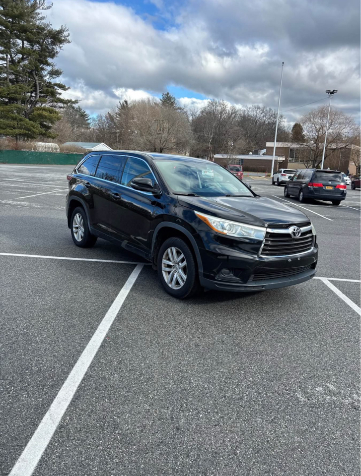 Toyota Highlander LE AWD V6 2015