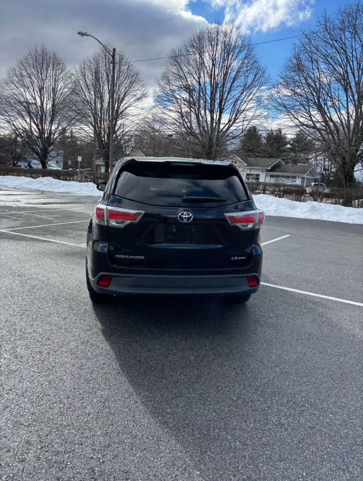 Toyota Highlander LE AWD V6 2015