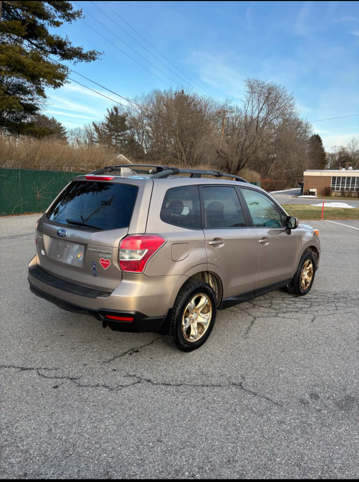 Subaru Forester 2.5i Premium PZEV CVT 2016