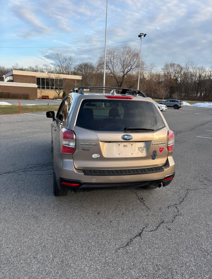 Subaru Forester 2.5i Premium PZEV CVT 2016