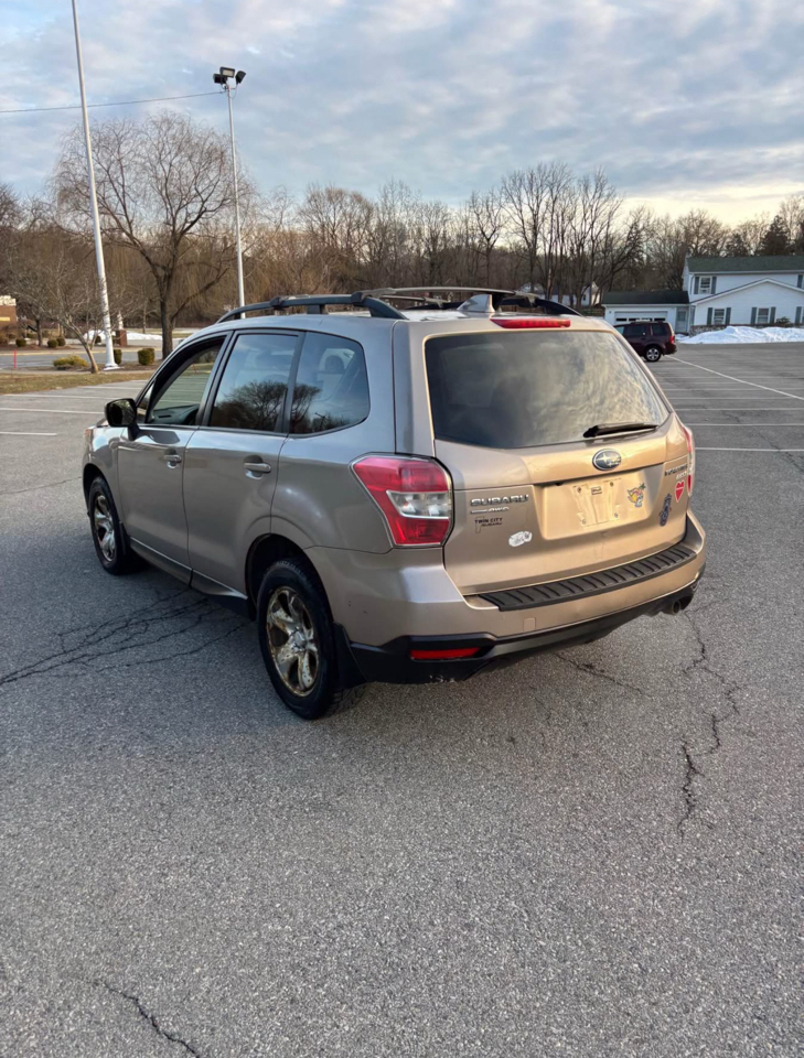 Subaru Forester 2.5i Premium PZEV CVT 2016