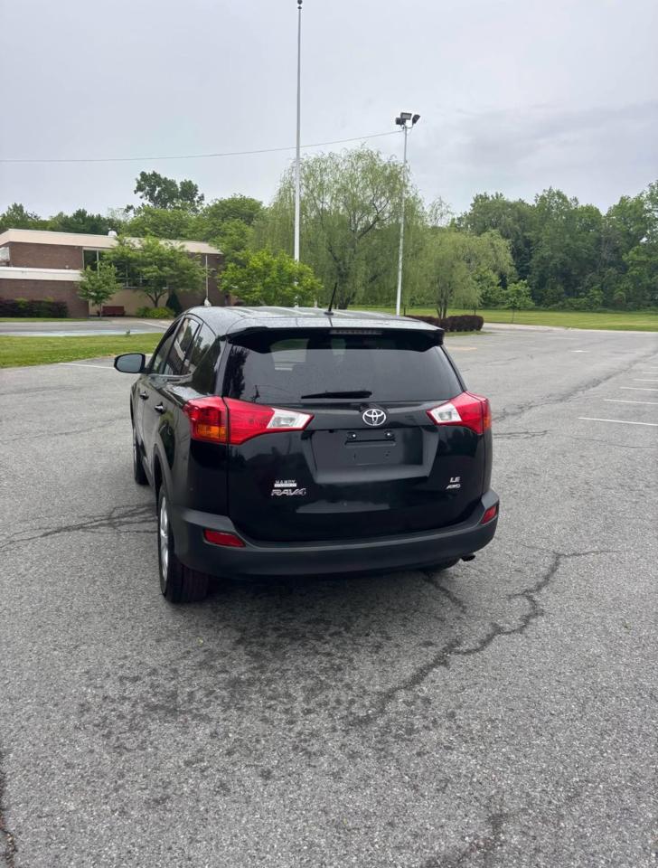 Toyota RAV4 LE AWD 2014