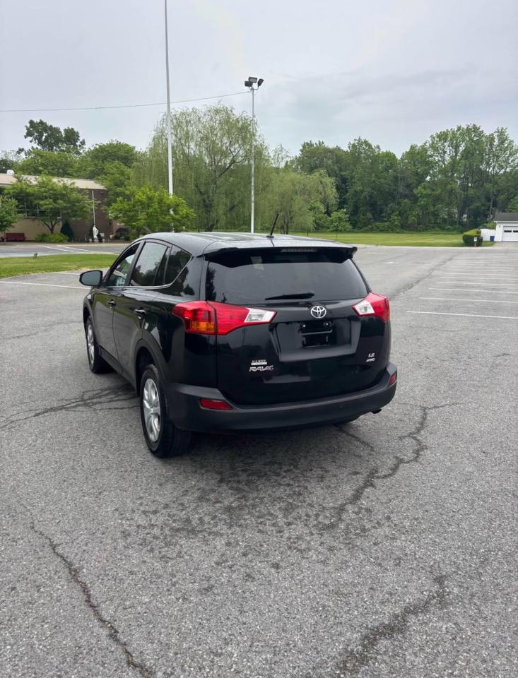 Toyota RAV4 LE AWD 2014