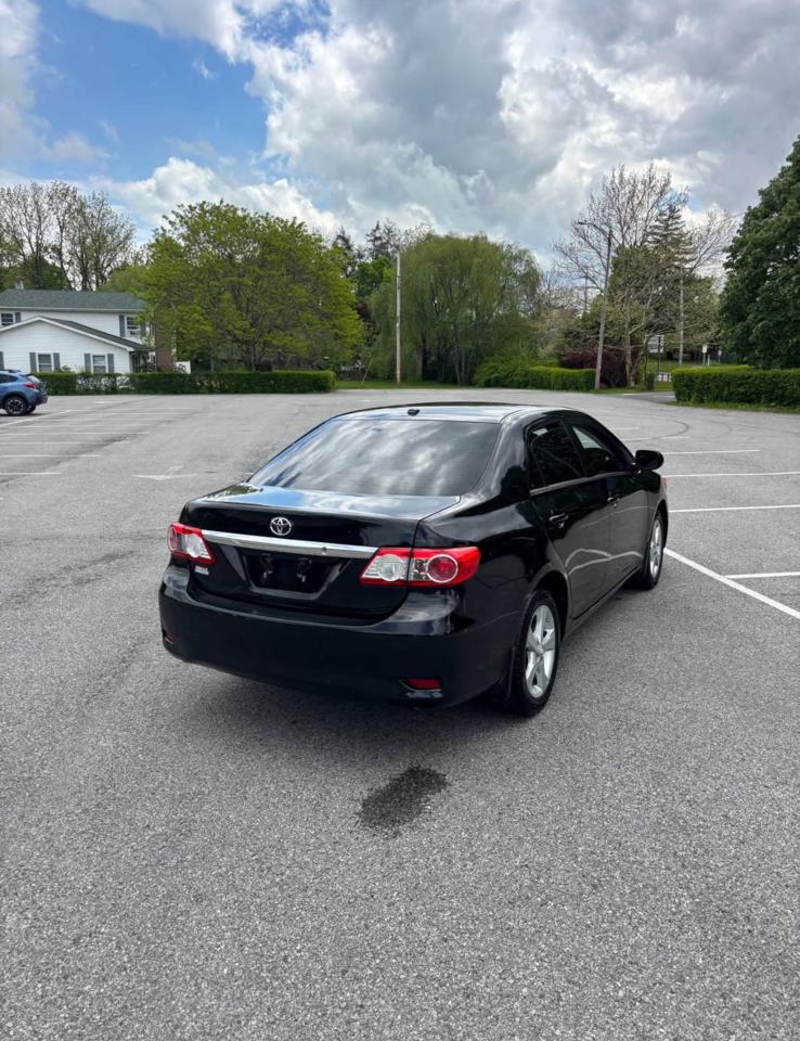 Toyota Corolla S 5-Speed MT 2013