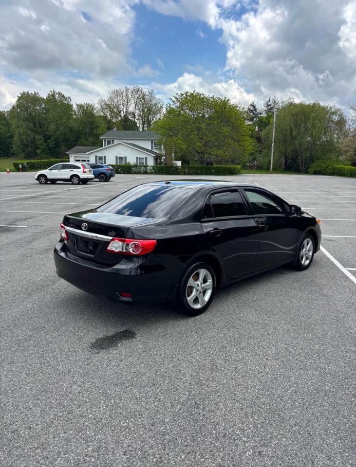 Toyota Corolla S 5-Speed MT 2013