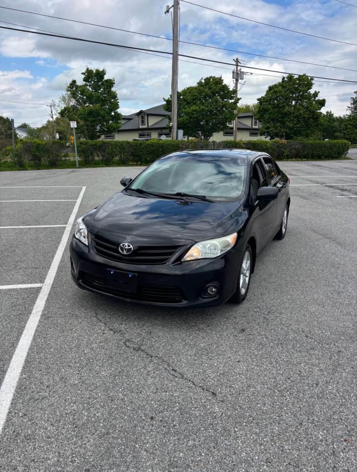 Toyota Corolla S 5-Speed MT 2013