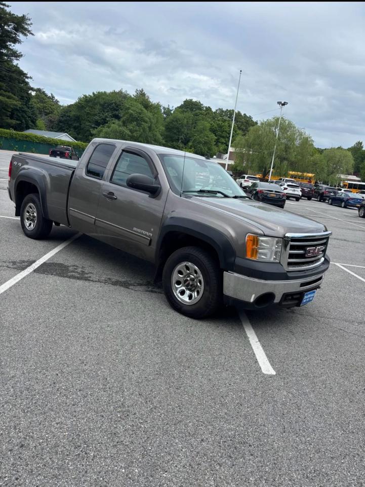 GMC Sierra 1500 SL Ext. Cab 4WD 2013