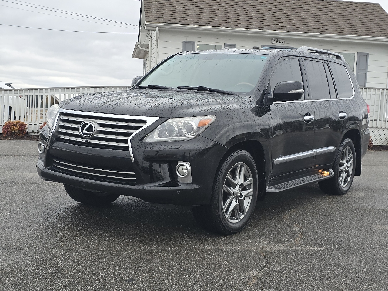 2013 Lexus LX 570 4WD 4dr