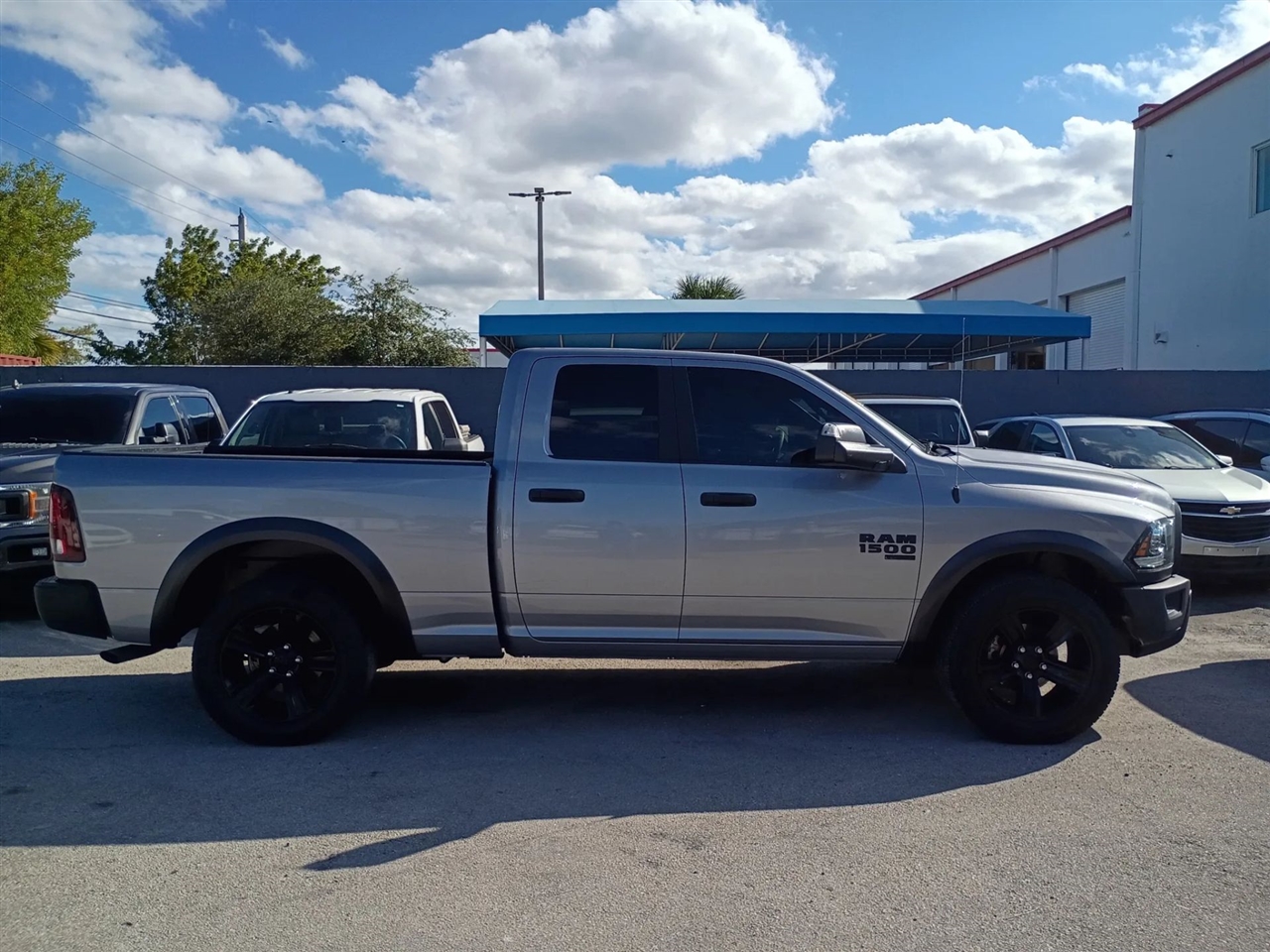 RAM 1500 Classic Tradesman Quad Cab 2WD 2023