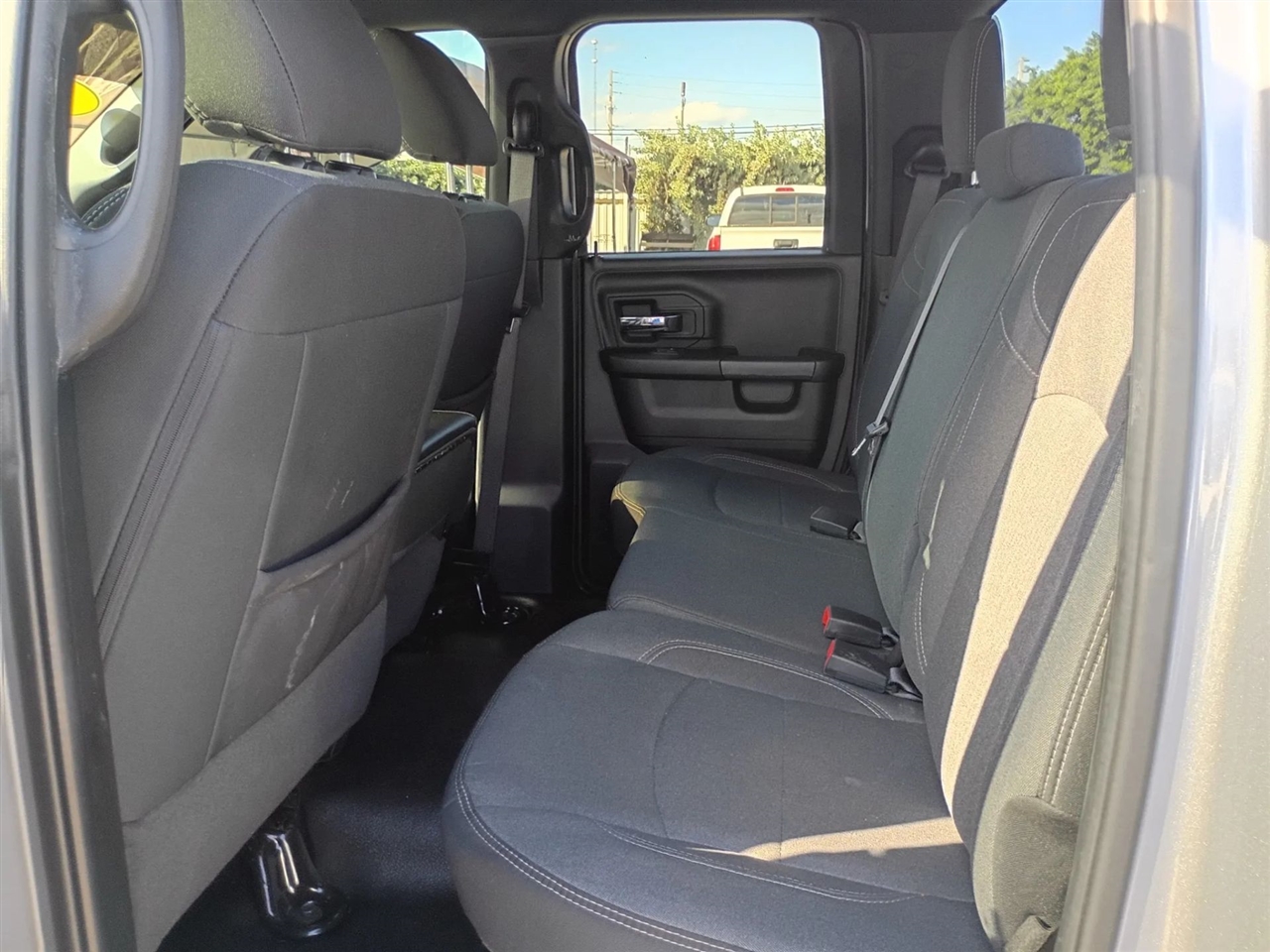 RAM 1500 Classic Tradesman Quad Cab 2WD 2023