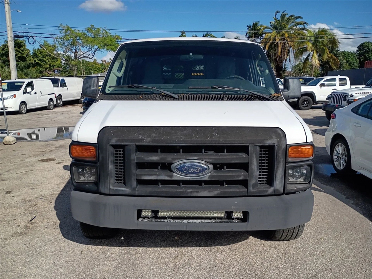 Ford Econoline E-250 2013