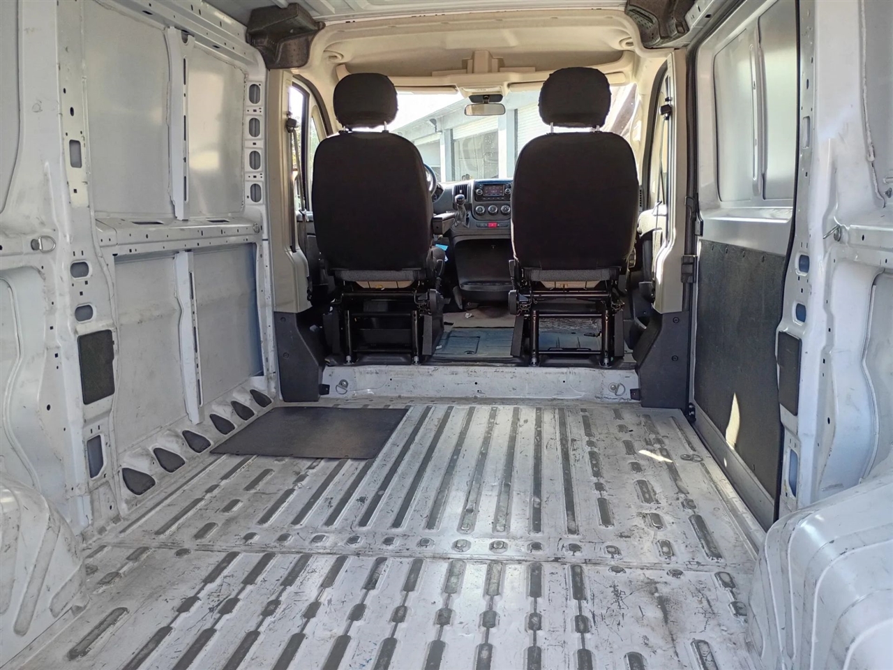 RAM Promaster 1500 Low Roof 136-in. WB 2021