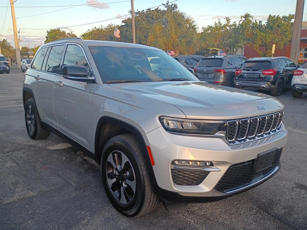 2024 Jeep Grand Cherokee 4xe Base