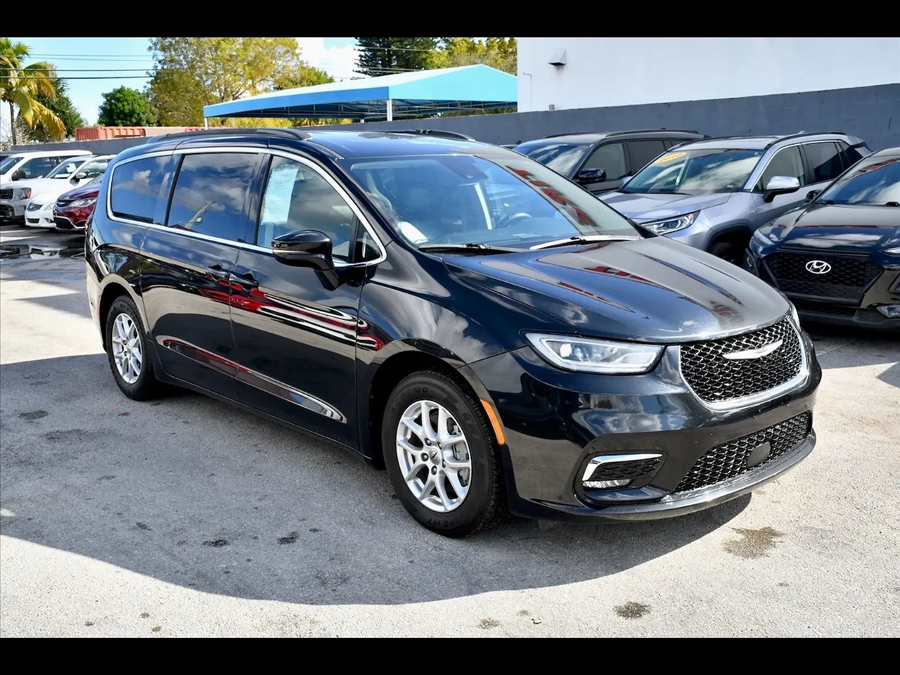 2022 Chrysler Pacifica Touring-L