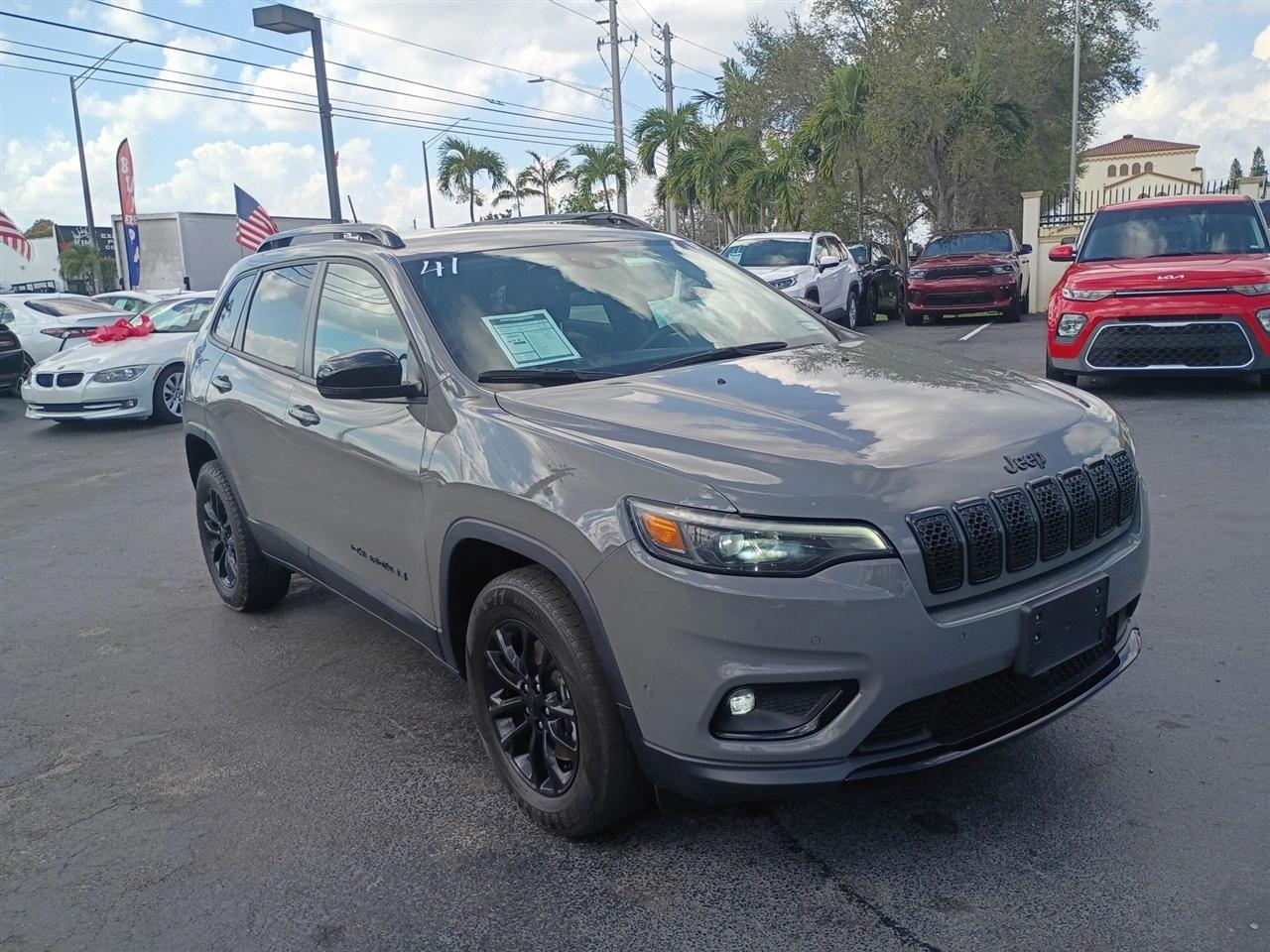 2023 Jeep Cherokee Latitude Lux 4WD