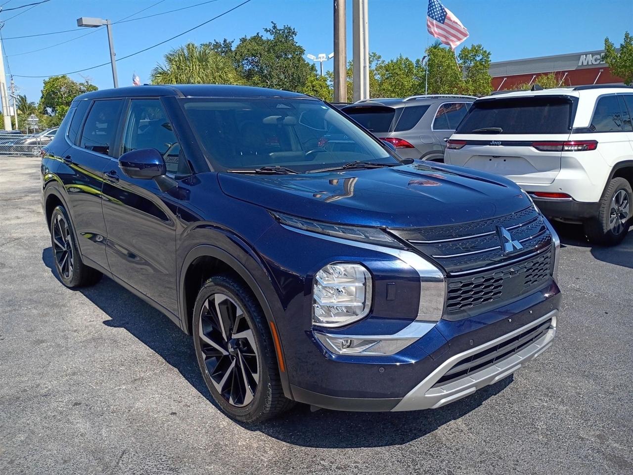 2023 Mitsubishi Outlander SE 4WD