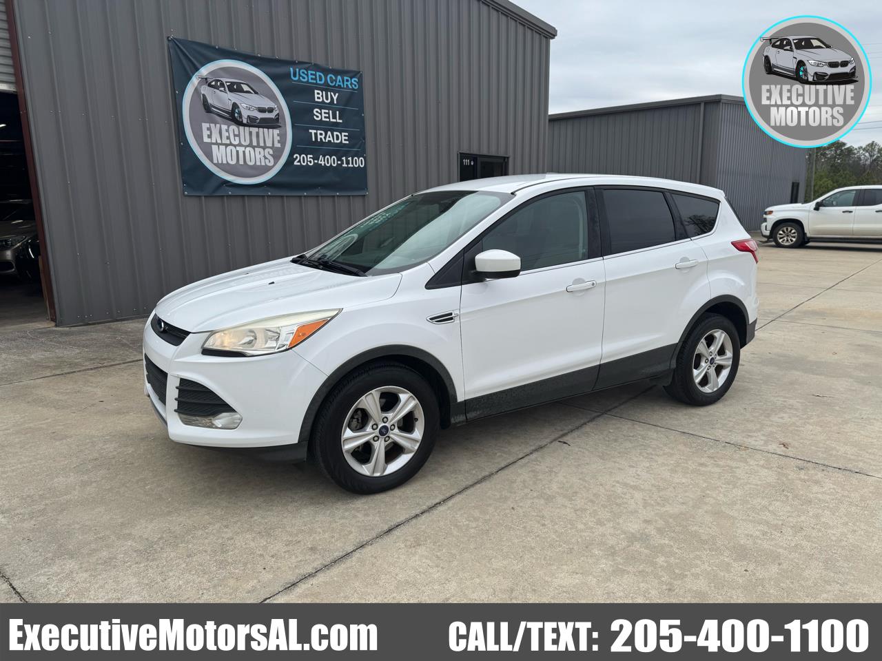 2015 Ford Escape SE's photo
