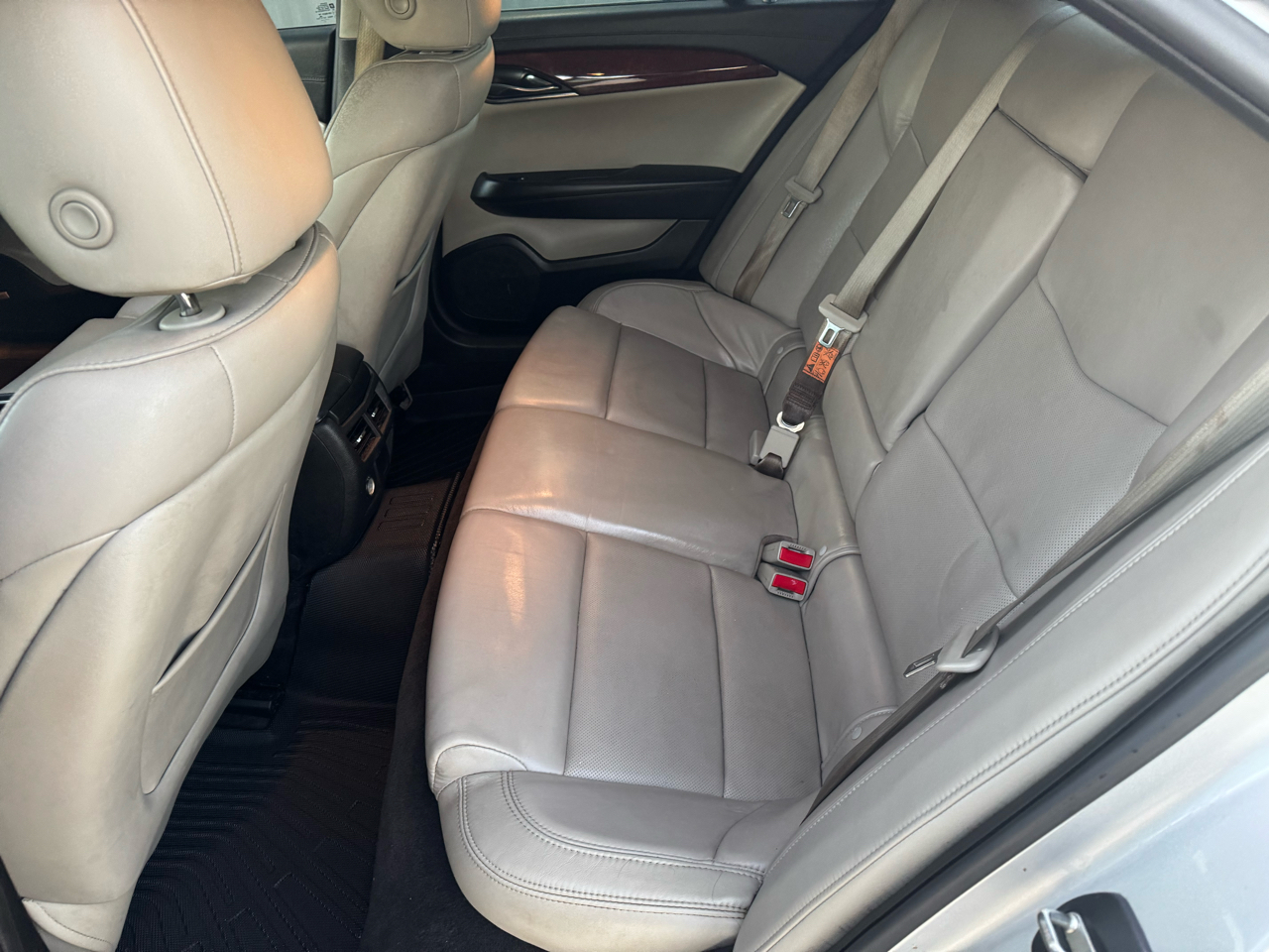 Cadillac ATS 2.5L Luxury RWD 2015