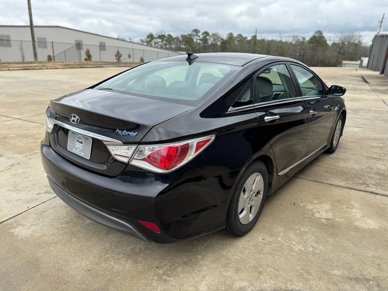 Hyundai Sonata Hybrid Sedan 2012