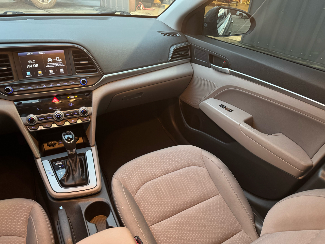 Hyundai Elantra Limited 2020