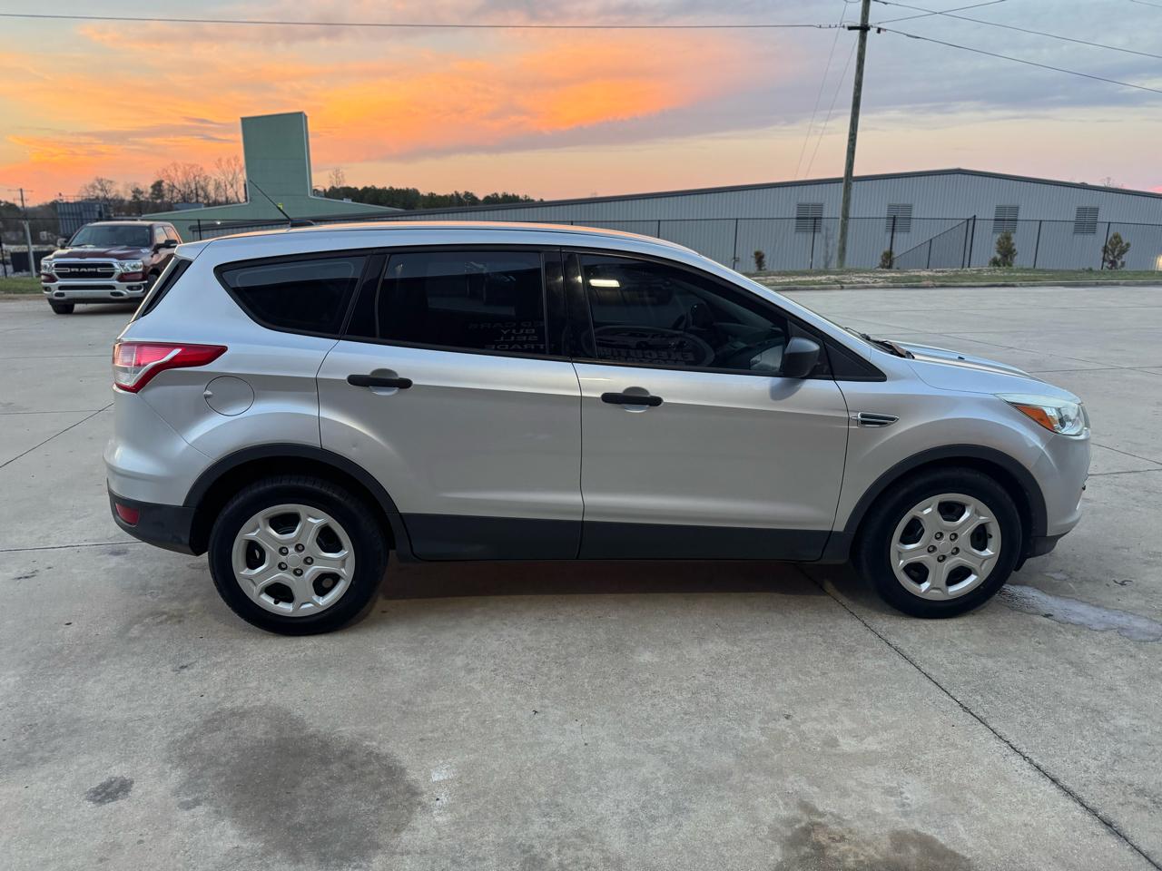 Ford Escape S FWD 2016