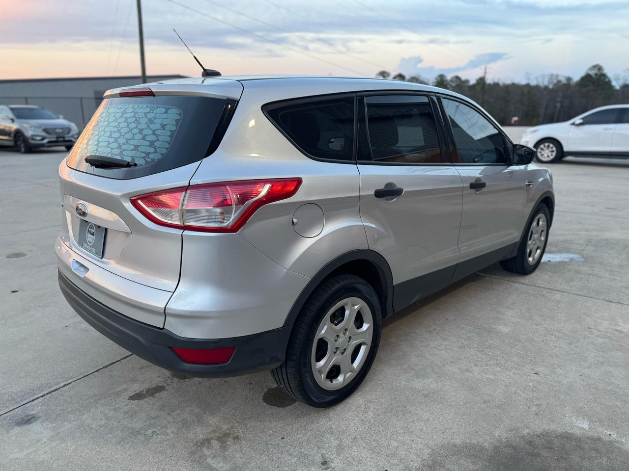 Ford Escape S FWD 2016