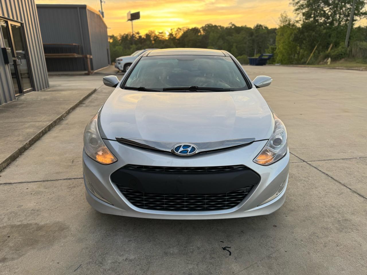 Hyundai Sonata Hybrid Sedan 2015