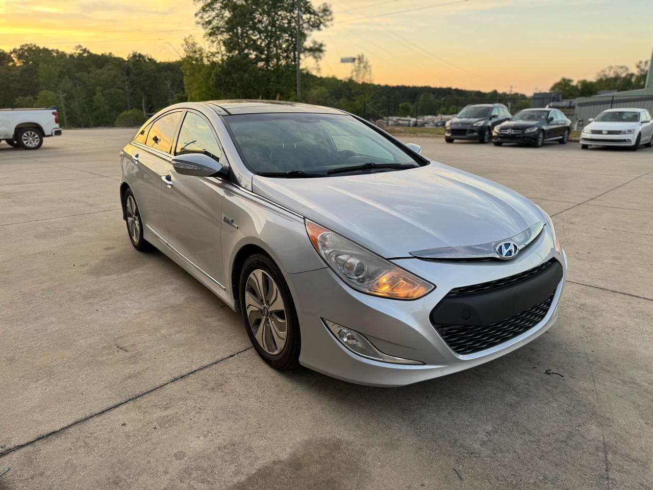 Hyundai Sonata Hybrid Sedan 2015