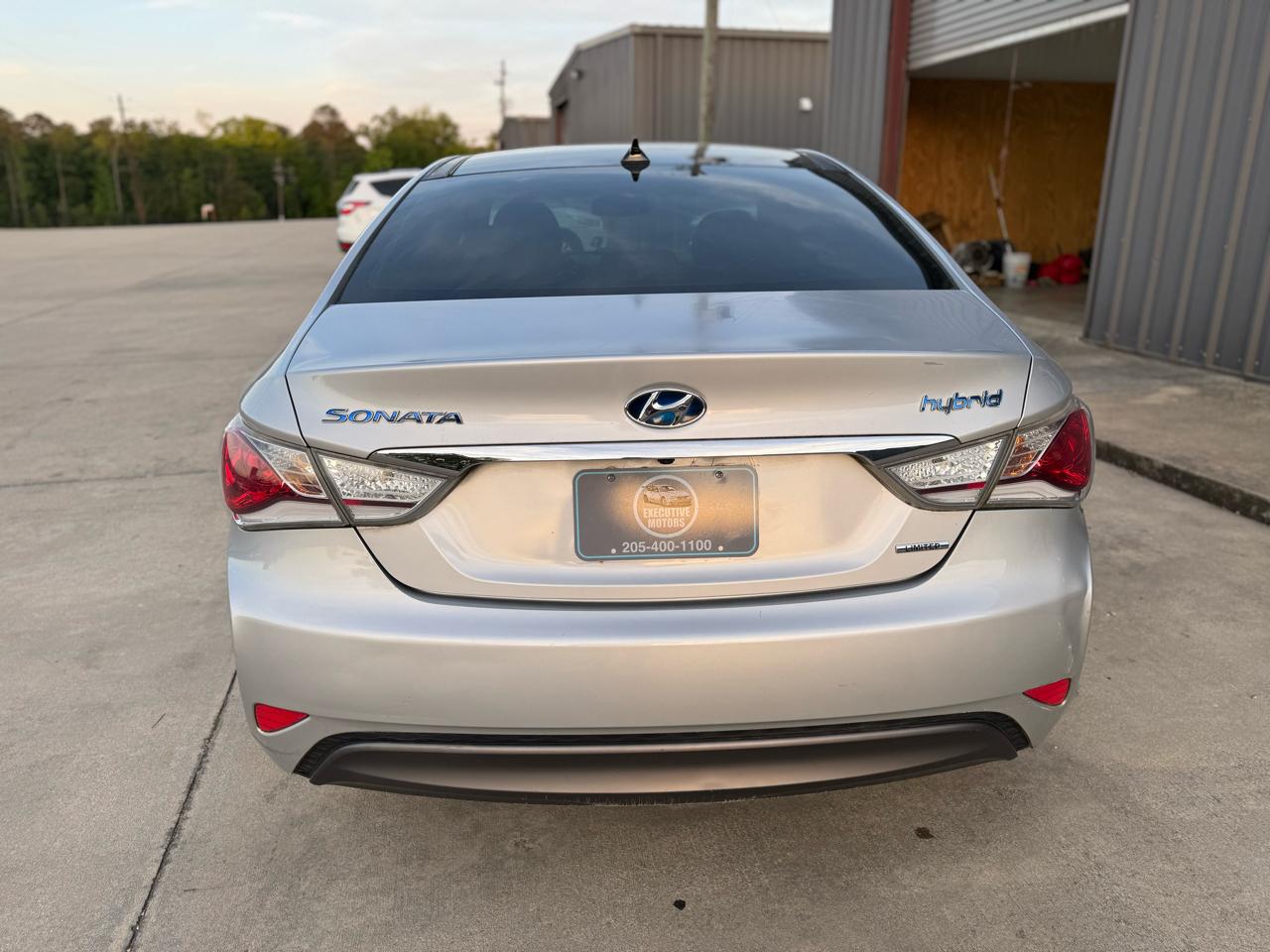 Hyundai Sonata Hybrid Sedan 2015