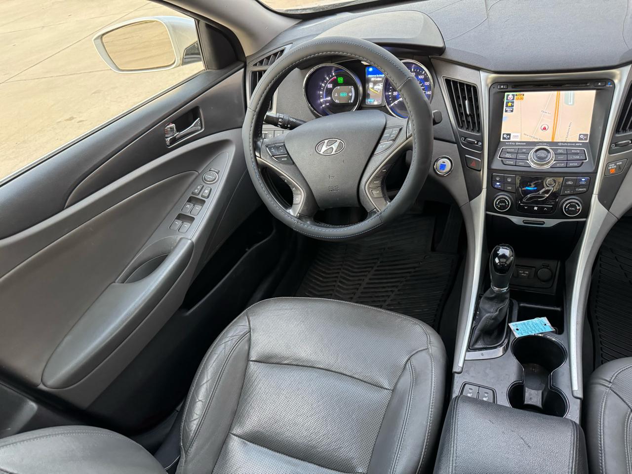 Hyundai Sonata Hybrid Sedan 2015