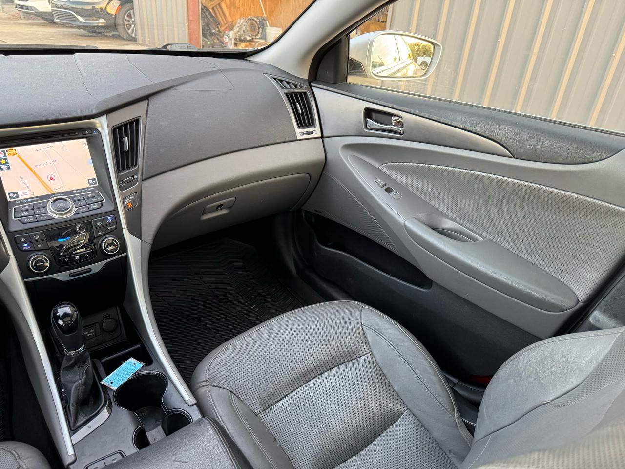 Hyundai Sonata Hybrid Sedan 2015