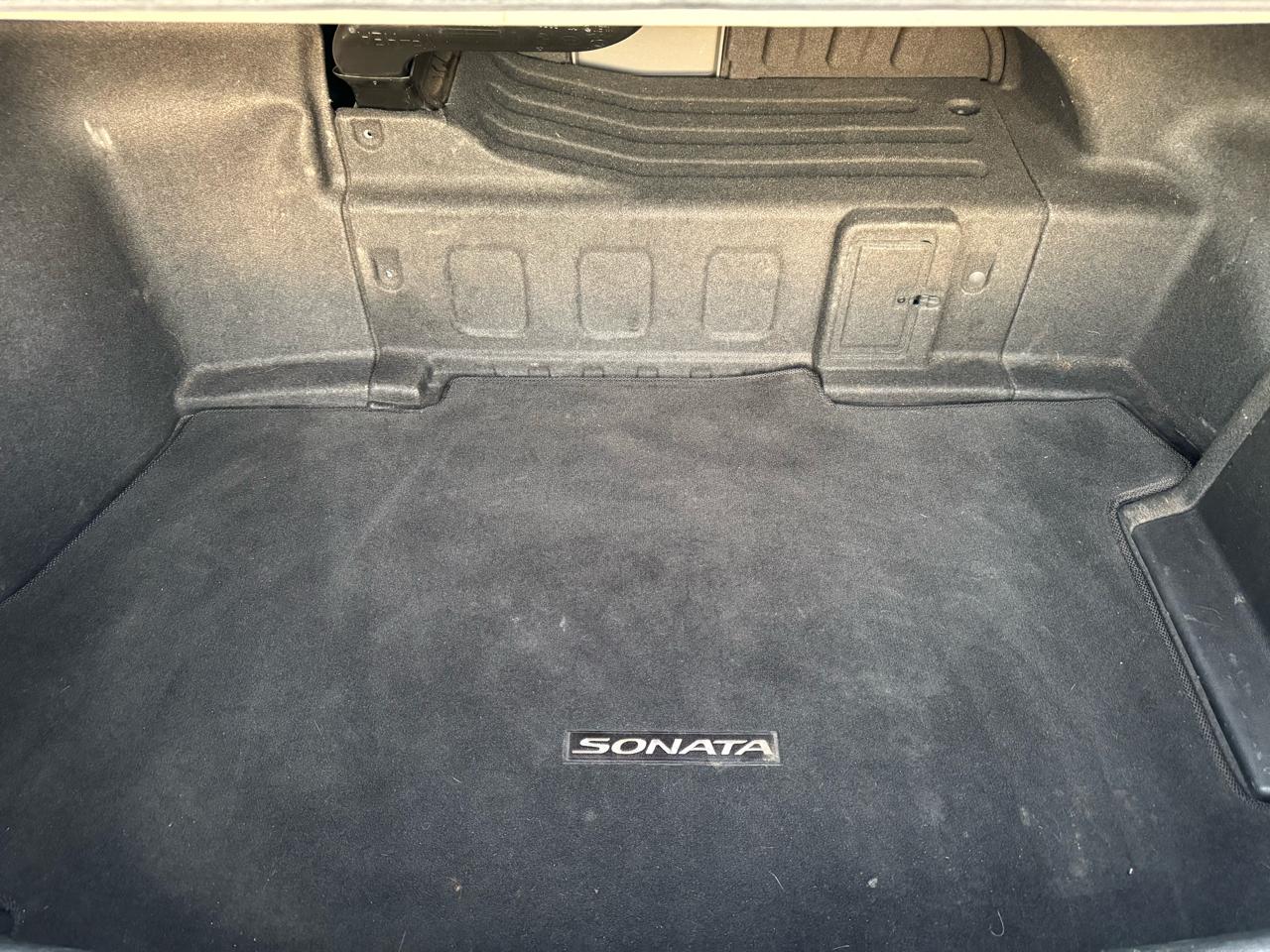 Hyundai Sonata Hybrid Sedan 2015