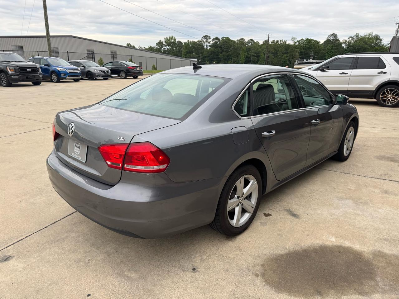 Volkswagen Passat Limited Edition 4D Sedan 2015