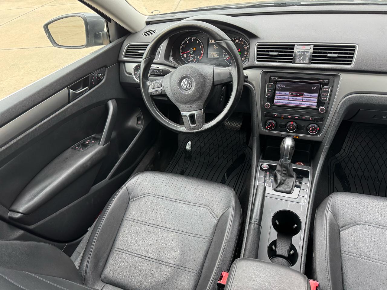 Volkswagen Passat Limited Edition 4D Sedan 2015
