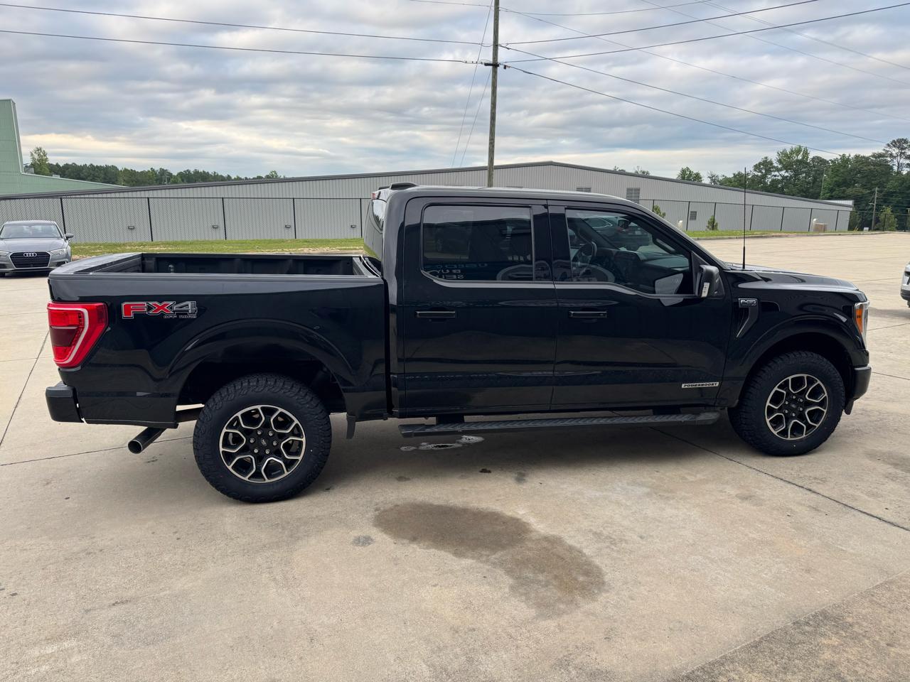 Ford F-150 4WD SuperCrew 145" XLT 2021