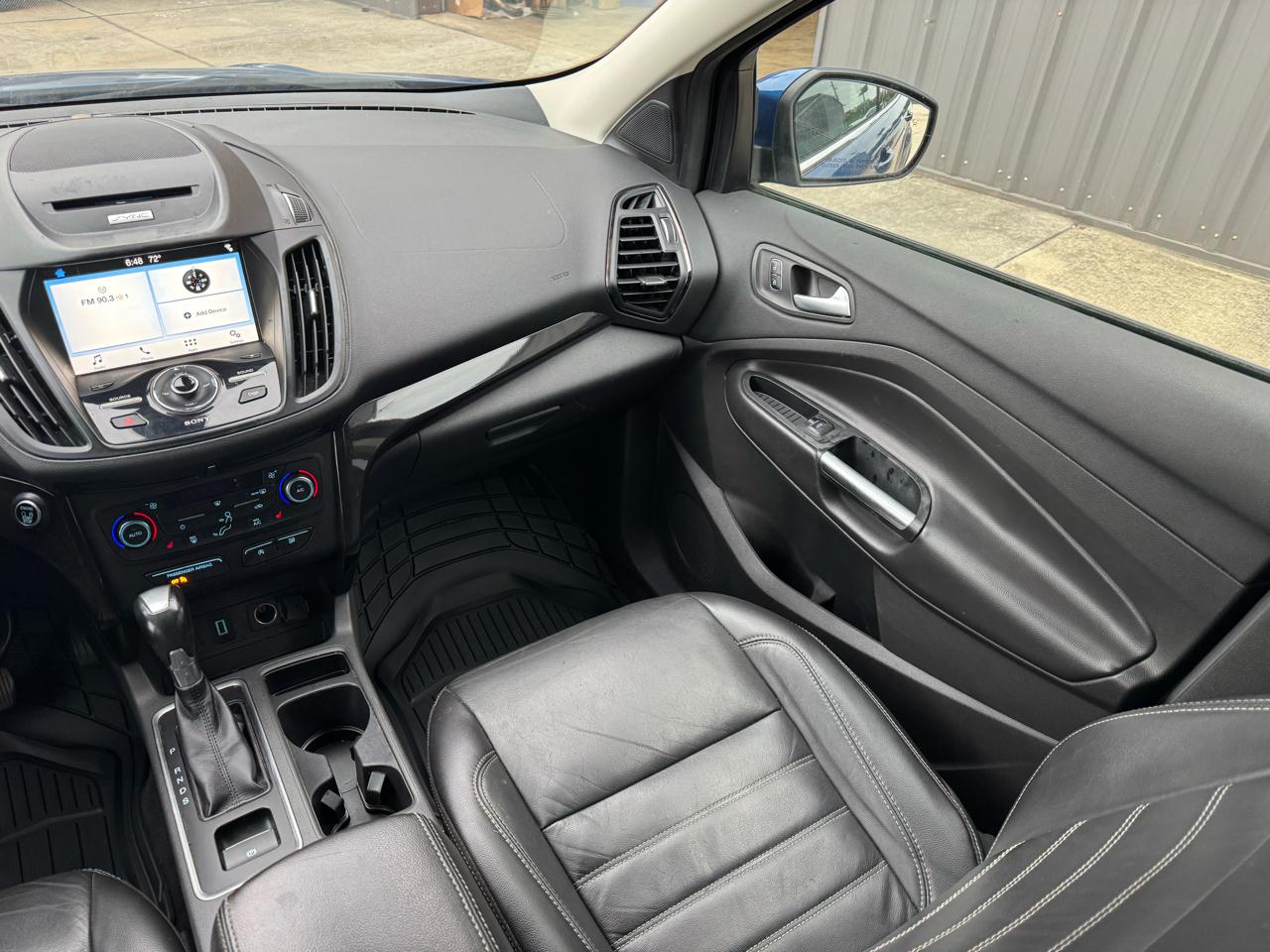 Ford Escape Titanium FWD 2017