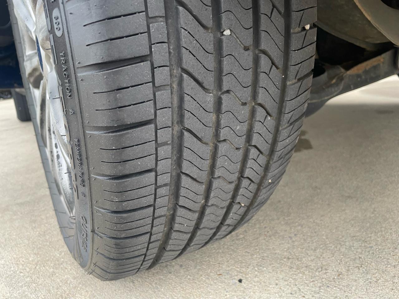 Ford Escape Titanium FWD 2017