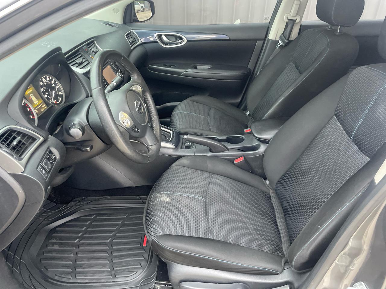 Nissan Sentra SR 4D Sedan 2018