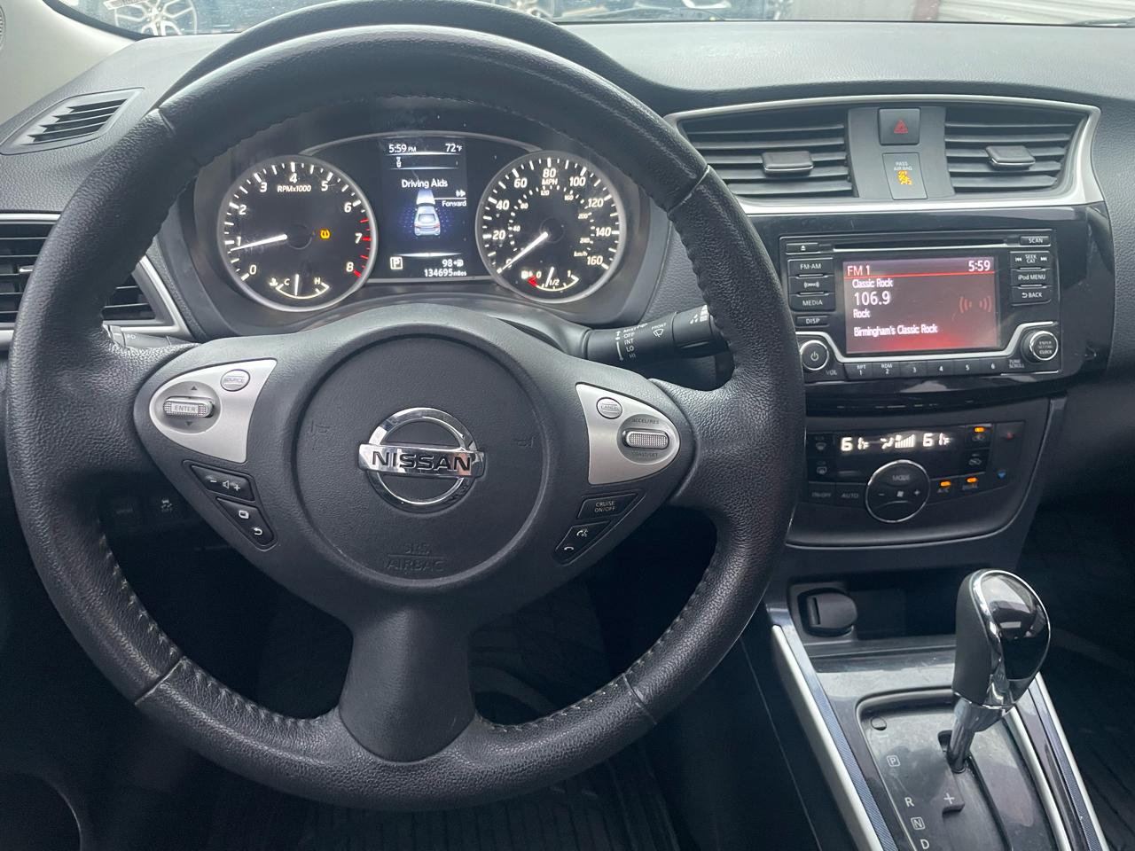 Nissan Sentra SR 4D Sedan 2018